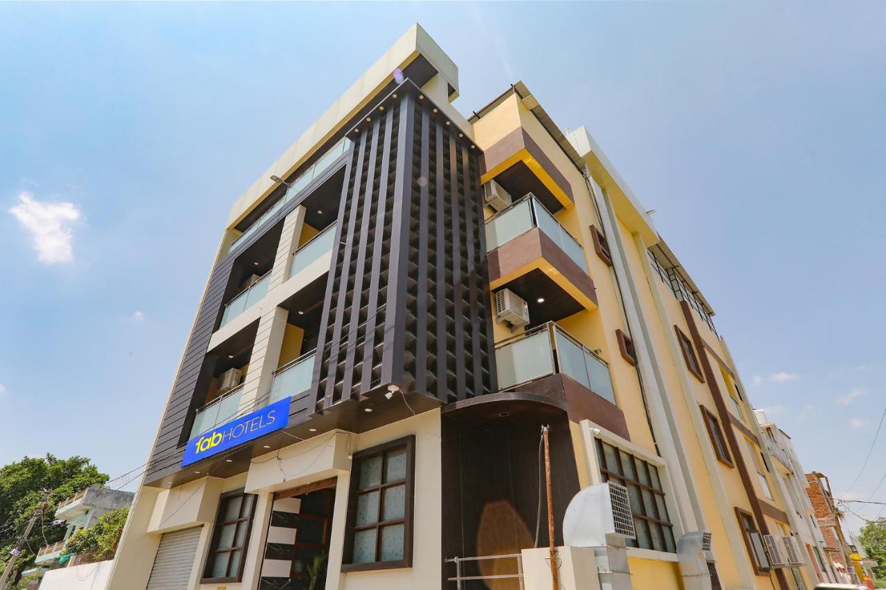 Fabhotel Saumendra