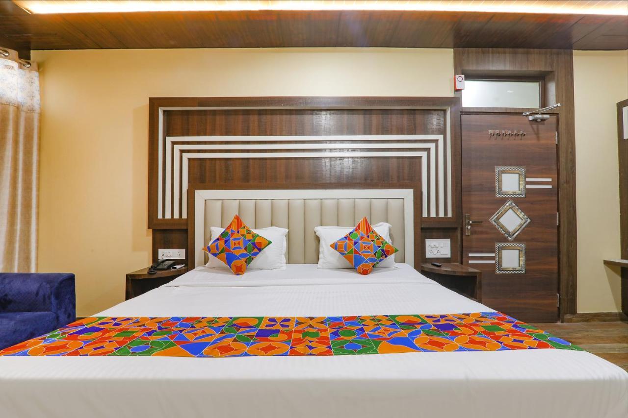 Hotel Fabhotel Saumendra