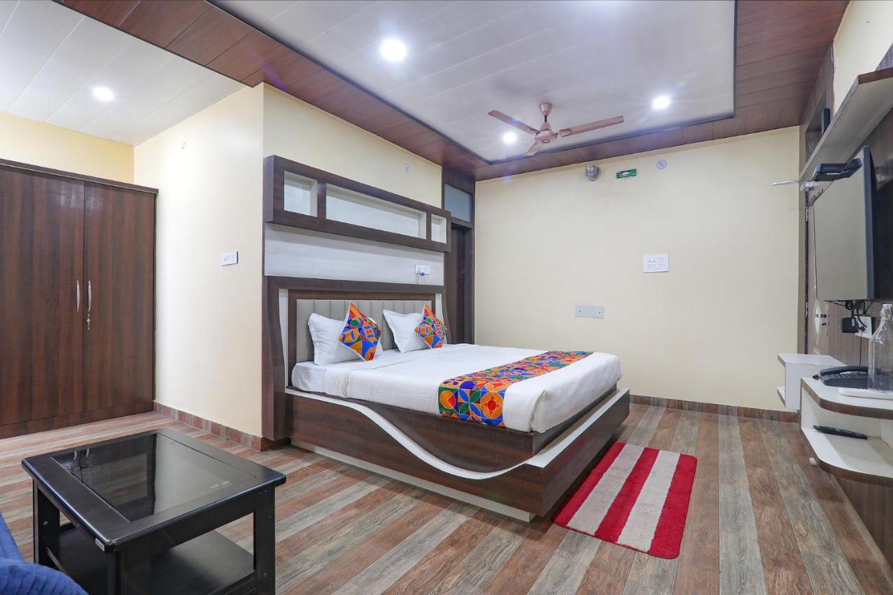 Hotel Fabhotel Saumendra